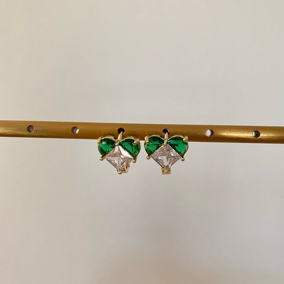 14K Gold Plated Emerald Heart Cubic Zirconia Huggies Earrings - Picture 3 of 3